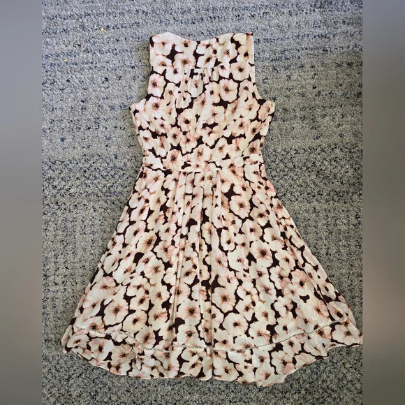 Banana Republic Purple and Cream Fit and Flare Midi Dress V-neck - Picture 5 of 6